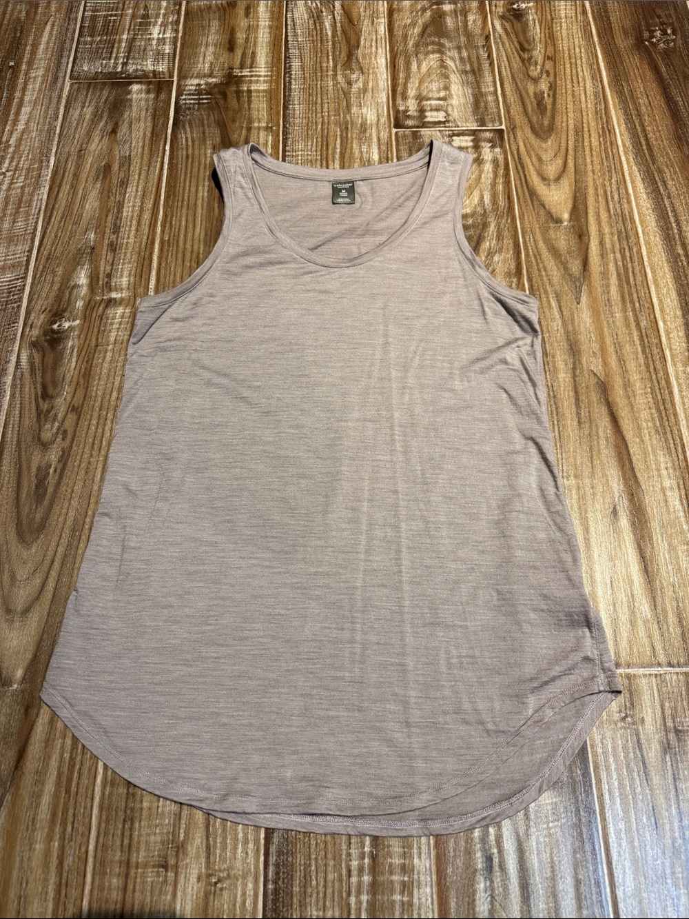 Icebreaker Light Lavender Gray Sleeveless Scoop Neck Tank Top—Size Medium